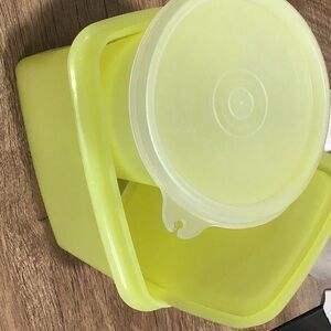 2 tupperware